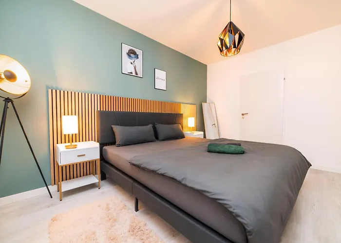 Smart - - Perfect For 6-8 Guests! Netflix - - Free Parking Zone Lejlighed